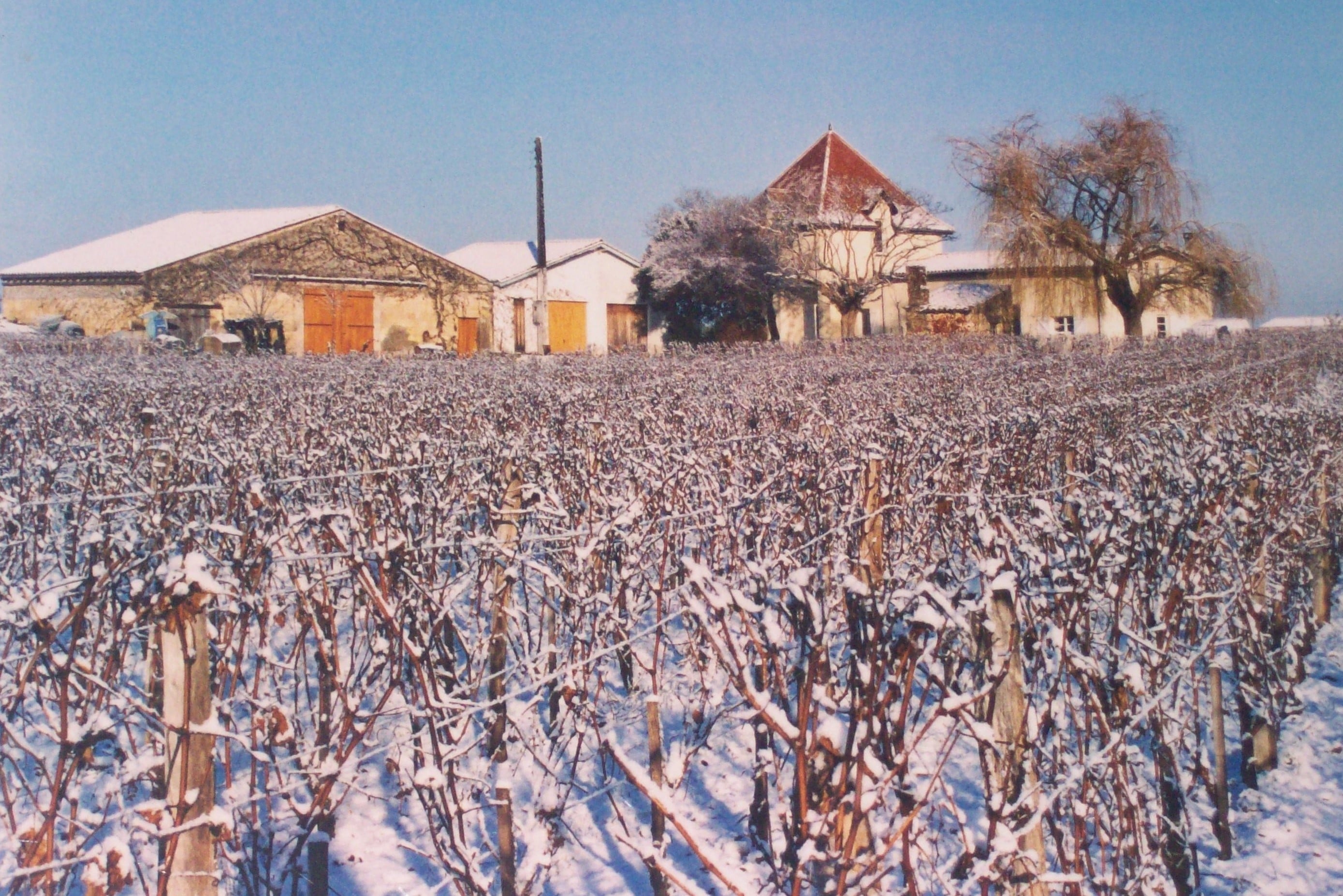 Château Les Cabannes sous la neige en 2002